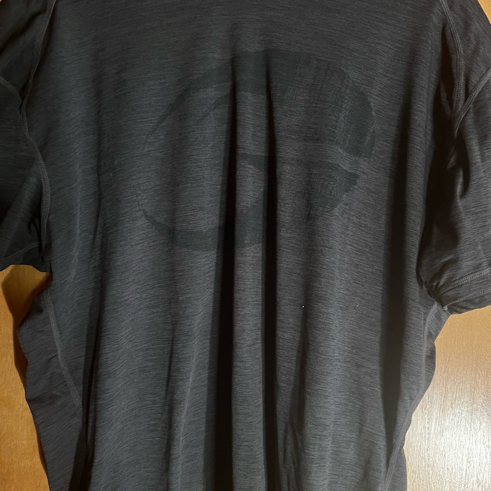 Gasp muscle t-shirt . $20 XL